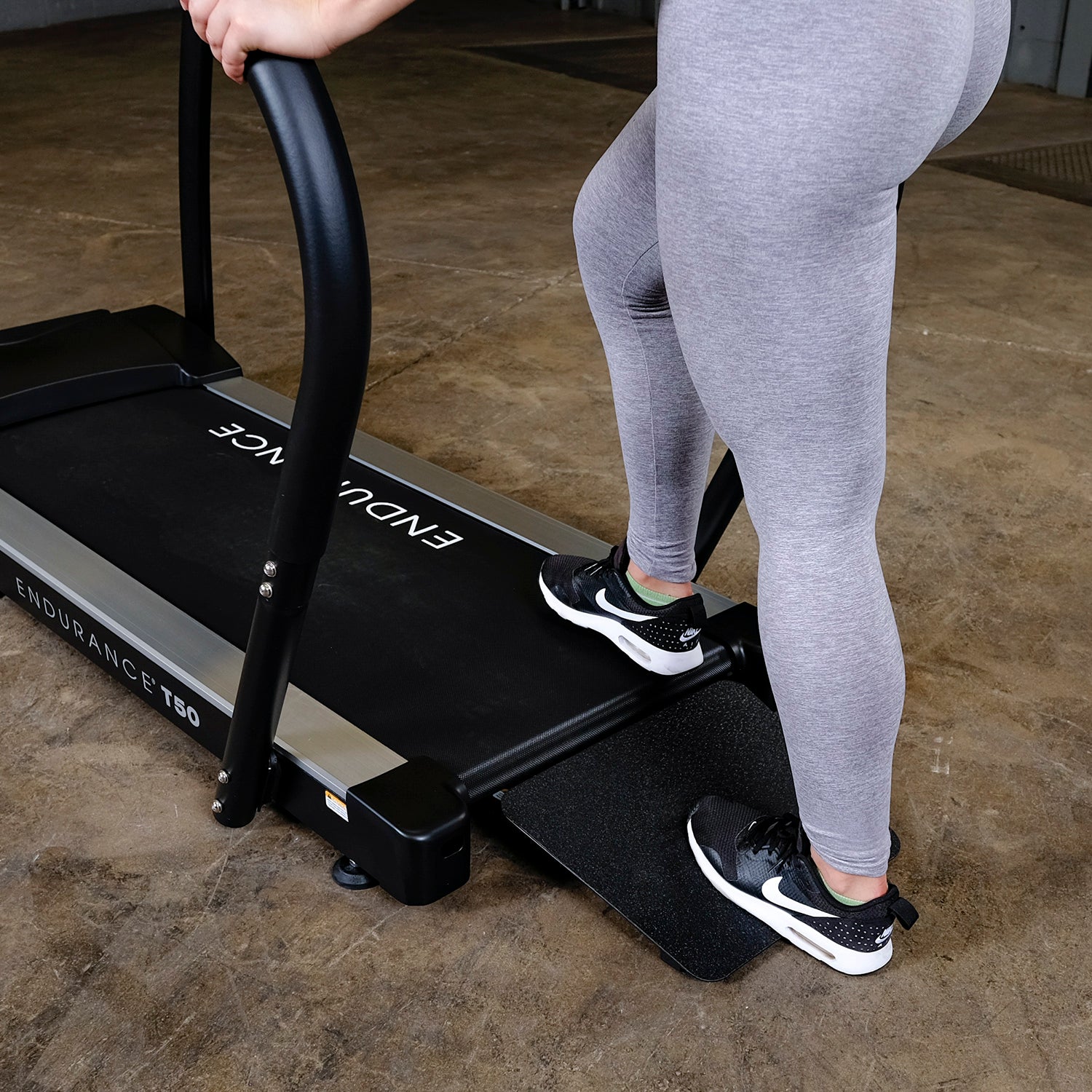 Body solid endurance online treadmill